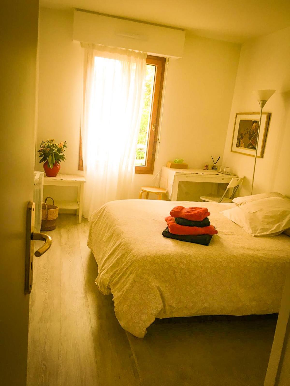 Double Room With Balcony Παρίσι Εξωτερικό φωτογραφία