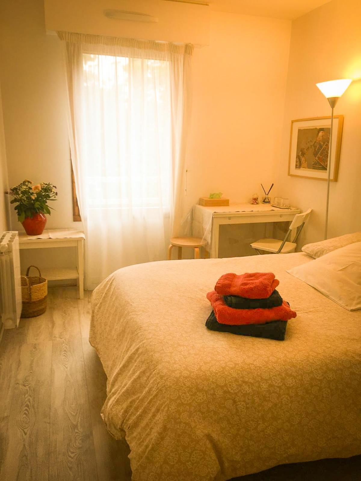 Double Room With Balcony Παρίσι Εξωτερικό φωτογραφία